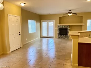 Photo #2: 2264643 Listing 