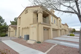 Photo #1: 2264687 Listing