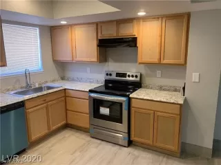 Photo #4: 2264724 Listing