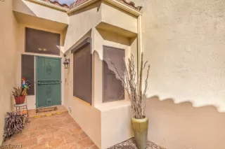 Photo #2: 2264747 Listing