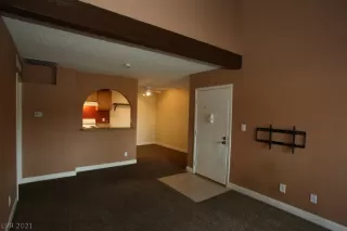 Photo #3: 2264751 Listing