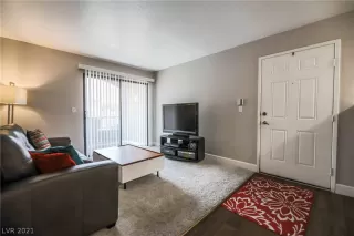 Photo #3: 2264775 Listing 