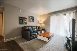 Photo #5: 2264775 Listing 