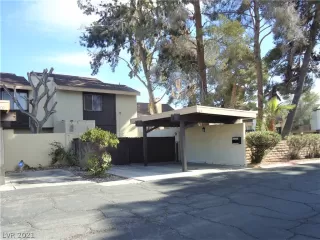 Photo #1: 2264808 Listing