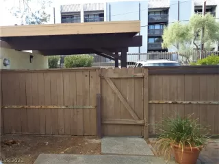 Photo #3: 2264808 Listing