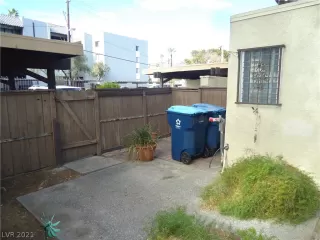 Photo #4: 2264808 Listing