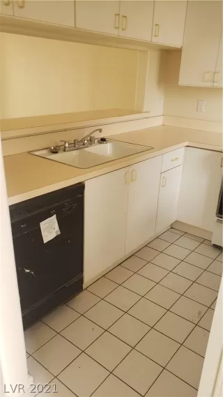 Photo #2: 2264860 Listing 