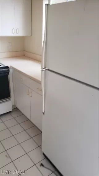 Photo #4: 2264860 Listing 