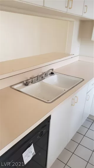 Photo #6: 2264860 Listing 