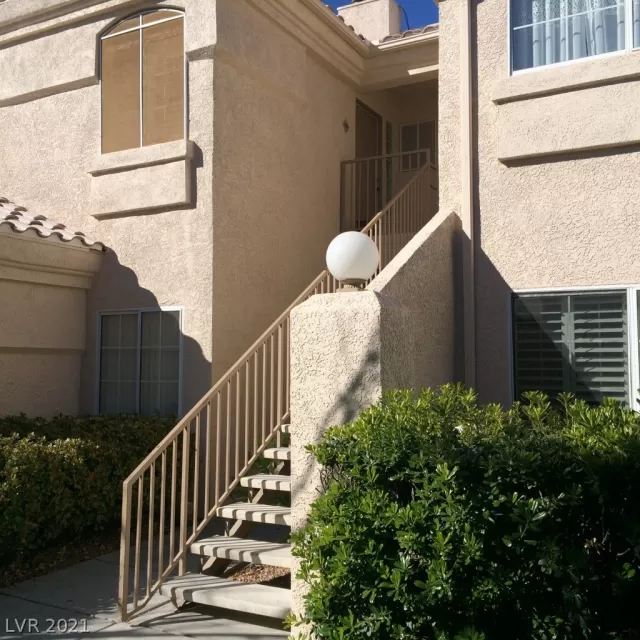 MLS: 2264865 Condo For Sale