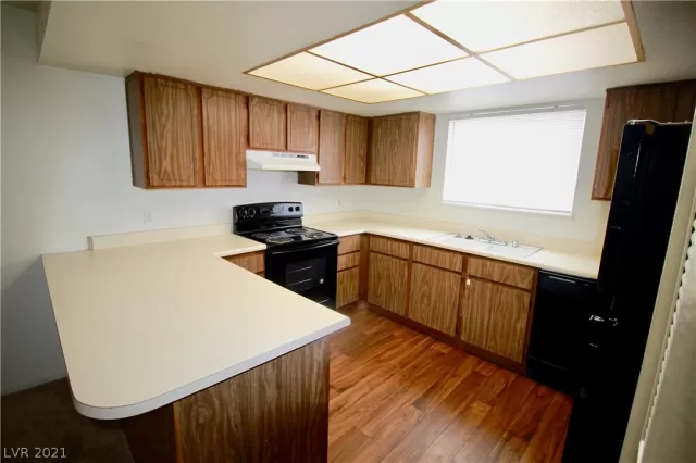 MLS: 2264874 Condo For Sale