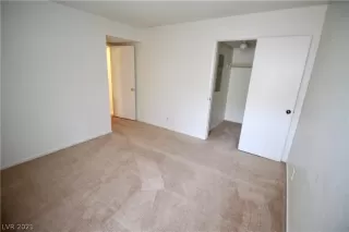 Photo #2: 2264874 Listing