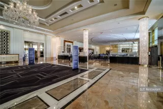 Photo #5: 2264919 Listing