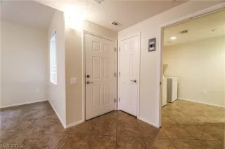 Photo #2: 2264959 Listing