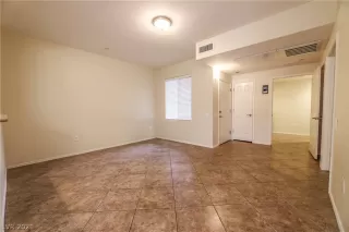 Photo #3: 2264959 Listing