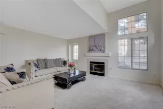 Photo #3: 2265023 Listing