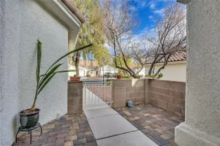 Photo #2: 2265034 Listing 