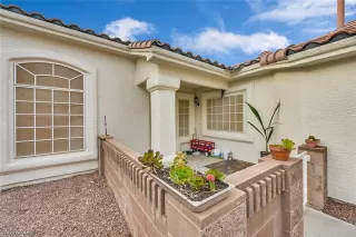 Photo #3: 2265034 Listing 