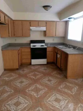 Photo #3: 2265066 Listing 