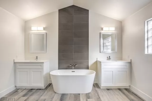 MLS: 2265081 Condo For Sale