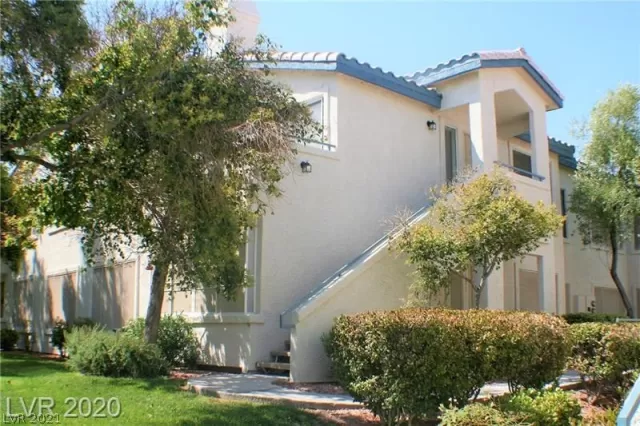 MLS: 2265087 Condo For Sale