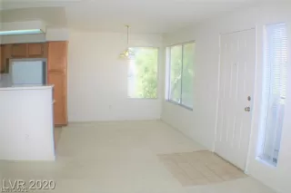 Photo #6: 2265087 Listing