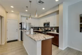 Photo #2: 2265132 Listing 