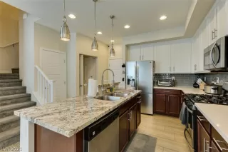 Photo #3: 2265132 Listing 