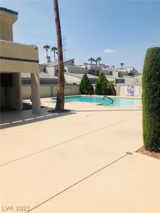 Photo #2: 2265158 Listing 