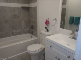 Photo #2: 2265165 Listing 