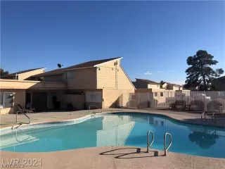 Photo #3: 2265165 Listing 