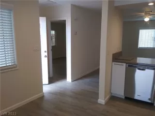 Photo #5: 2265165 Listing 