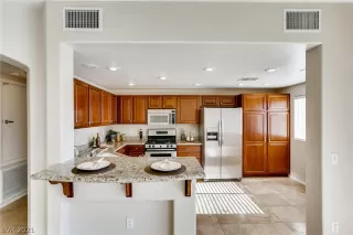 Photo #5: 2265175 Listing 