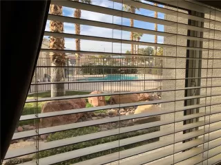 Photo #6: 2265261 Listing 