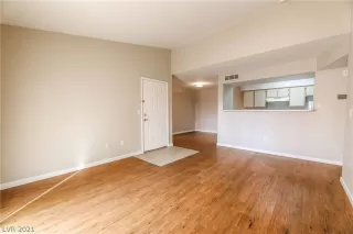 Photo #6: 2265262 Listing 