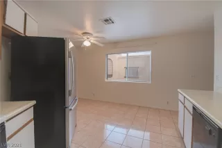 Photo #5: 2265264 Listing