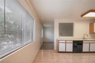 Photo #6: 2265264 Listing