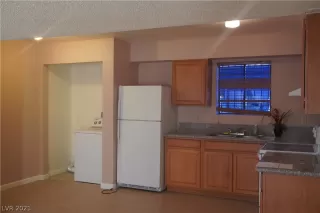 Photo #5: 2265265 Listing 