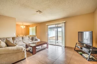 Photo #5: 2265279 Listing 