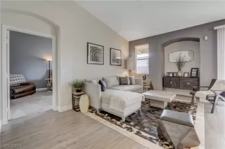 Photo #5: 2265323 Listing 