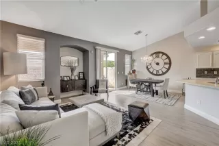 Photo #6: 2265323 Listing 