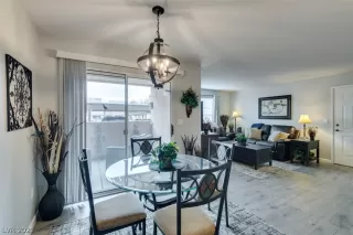 Photo #3: 2265337 Listing 