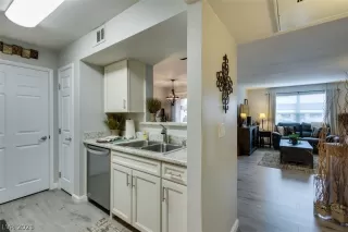 Photo #4: 2265337 Listing 