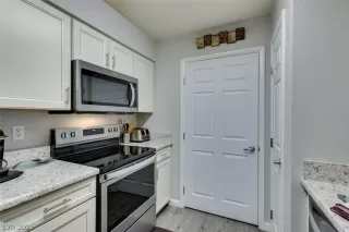 Photo #6: 2265337 Listing 