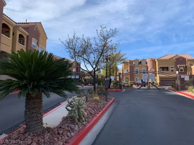 MLS: 2265345 Condo For Sale