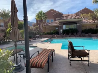 Photo #4: 2265345 Listing 