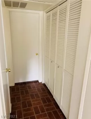 Photo #6: 2265386 Listing 