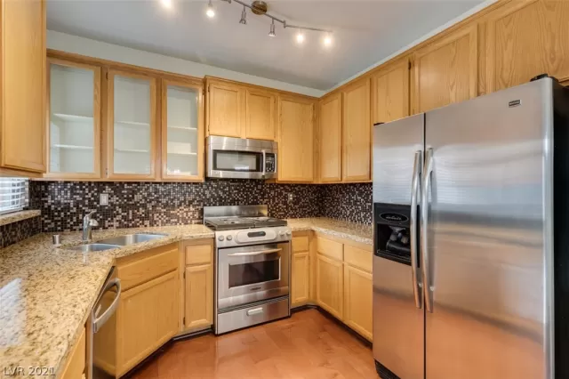 MLS: 2265393 Condo For Sale