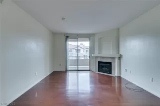 Photo #4: 2265393 Listing