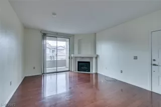 Photo #5: 2265393 Listing